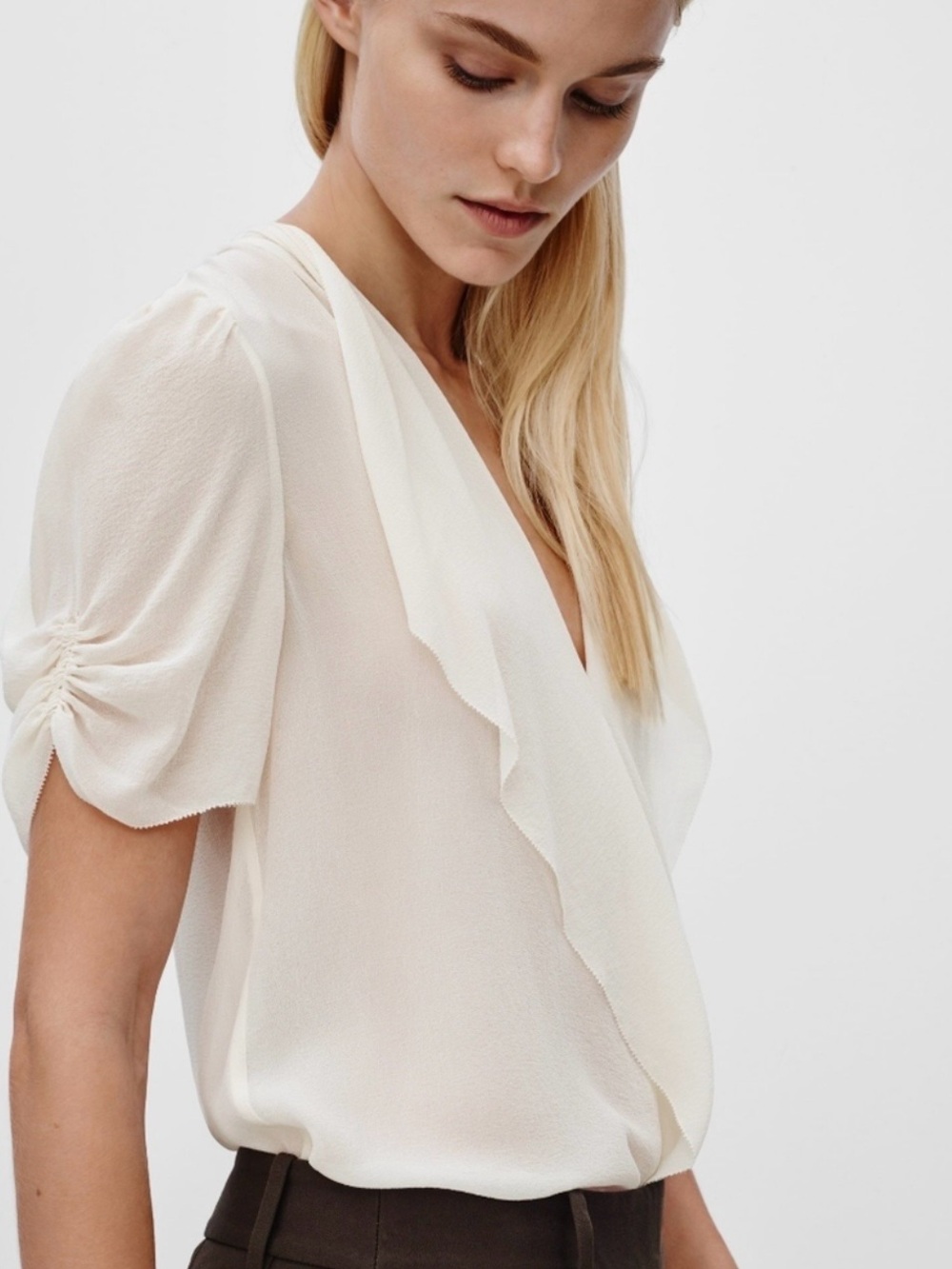 Aritzia Babaton Tinsley 100% Silk Chiffon V-neck Sheer Off-White Blouse